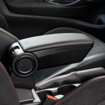 ΤΕΜΠΕΛΗΣ ARMSTER 3 ΜΑΥΡΟΣ ΜΕ ΜΑΥΡΟ ΔΕΡΜΑ VEGAN RATI Auto Moto Tyres 