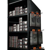 ΕΚΘΕΤΗΣ/ΣΤΑΝΤ ΜΕ ΤΡΕΙΣ ΠΛΕΥΡΕΣ ΚΑΙ 4 ΟΠΙΣΘΙΑ ΡΑΦΙΑ 185x50x28cm OPTILINE Auto Moto Tyres 