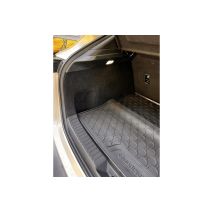 ΜΑΡΚΕ ΠΑΤΑΚΙ ΣΚΑΦΗ ΠΟΡΤ ΜΠΑΓΚΑΖ ΓΙΑ MAZDA CX-30 5D 09/2019+ (ΚΑΤΩ ΕΠΙΠΕΔΟ) SUMISURA TRUNK MAT ΑΠΟ ΑΟΣΜΟ, ΜΗ ΤΟΞΙΚΟ, ΟΙΚΟΛΟΓΙΚΟ ΚΑΙ ΑΝΑΚΥΚΛΩΣΙΜΟ ΣΥΝΘΕΤΙΚΟ ΛΑΣΤΙΧΟ ΣΕ ΜΑΥΡΟ ΧΡΩΜΑ ΜΕ ΥΠΟΔΟΧΗ ΓΙΑ ΠΡΟΕΚΤΑΣΗ L2519.8 - L2519.9 LAMPA - 1 ΤΕΜ. Auto Moto Tyres 