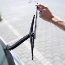 ΛΑΣΤΙΧΟ ΠΙΣΩ ΥΑΛΟΚΑΘΑΡΙΣΤΗΡΑ 29cm R291 ΜΕ ΛΑΜΑ ΑΝΟΞΕΙΔΩΤΟΥ ΧΑΛΥΒΑ ΚΑΙ ΓΡΑΦΙΤΗ - ΕΥΚΟΛΗΣ ΤΟΠΟΘΕΤΗΣΗΣ Auto Moto Tyres 