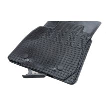 ΜΑΡΚΕ ΠΑΤΑΚΙΑ ΣΕ ΣΚΑΦΗ ΛΑΣΤΙΧΟ ΓΙΑ DACIA DUSTER 2X4 2010-2018 ΣΕ ΜΑΥΡΟ ΧΡΩΜΑ ΜΕ ΚΟΥΜΠΩΜΑΤΑ CIK - 4 ΤΕΜ. Auto Moto Tyres 