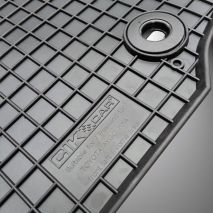 ΜΑΡΚΕ ΠΑΤΑΚΙΑ ΣΕ ΣΚΑΦΗ ΛΑΣΤΙΧΟ ΓΙΑ TOYOTA AYGO II 2014-2021 ΣΕ ΜΑΥΡΟ ΧΡΩΜΑ ΜΕ ΚΟΥΜΠΩΜΑΤΑ CIK - 4 ΤΕΜ. Auto Moto Tyres 