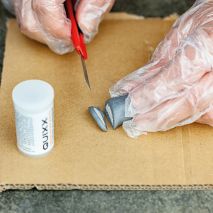 KIT ΕΠΙΣΚΕΥΗΣ ΓΙΑ ΖΑΝΤΕΣ ΑΛΟΥΜΙΝΙΟΥ (16 gr + 12 ml) WHEEL REPAIR KIT QUIXX Auto Moto Tyres 