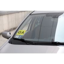 ΓΡΑΜΜΑΤΑ GA ΣΕ ΚΙΤΡΙΝΟ ΠΛΑΙΣΙΟ Auto Moto Tyres 