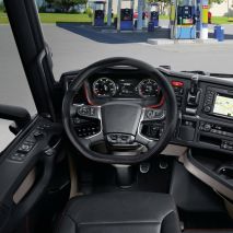 IVECO S-WAY 10/2019+ /SCANIA R/S SERIE 7 11/2016+ ΚΑΛΥΜΜΑ ΤΙΜΟΝΙΟΥ ΦΟΡΤΗΓΟΥ CLUB ΜΑΥΡΟ/ΚΟΦΤΟ Auto Moto Tyres 