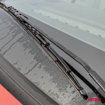 ΥΑΛΟΚΑΘΑΡΙΣΤΗΡΑΣ ΦΟΡΤΗΓΟΥ ΜΕ 4 ΑΝΤΑΠΤΟΡΕΣ 700mm /28'' AMIO - 1 Τεμ. Auto Moto Tyres 