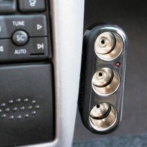 ΑΝΤΑΠΤΟΡΑΣ ΑΝΑΠΤΗΡΑ ΤΡΙΠΛΟΣ 12/24V 5A max Auto Moto Tyres 