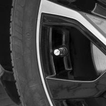 ΚΑΠΑΚΙΑ ΒΑΛΒΙΔΩΝ ARCADE WHITE (ΑΣΗΜΙ/ΑΛΟΥΜΙΝΙΟ) - 4 ΤΕΜ. Auto Moto Tyres 