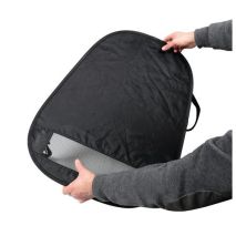 ΔΙΑΧΩΡΙΣΤΙΚΟ  ΚΑΜΠΙΝΑΣ ΑΥΤΟΚΙΝΗΤΟΥ (ΠΡΟΣΤΑΤΕΥΤΙΚΟΣ ΦΡΑΓΜΟΣ) ΓΙΑ ΣΚΥΛΟΥΣ PET-4 (50 X 66 cm) Auto Moto Tyres 