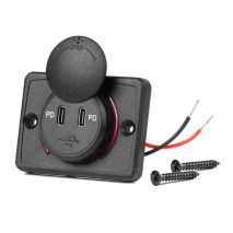 ΠΡΙΖΑ ΜΕ 2 ΘΥΡΕΣ USB ΚΑΙ ΚΑΠΑΚΙ 12/24V ΑΔΙΑΒΡΟΧΗ ΤΕΤΡΑΓΩΝΟ ΣΧΗΜΑ ΜΕ ΚΟΚΚΙΝΟ LED ΦΩΣ ΜΑΥΡΗ  AMIO - 1 Τεμ. Auto Moto Tyres 