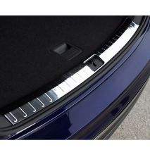 TRIM ΜΑΡΚΕ ΠΟΡΤ ΜΠΑΓΚΑΖ ΧΡΩΜΙΟ ΜΕΤΑΛΛΙΚΟ ΓΙΑ VW TIGUAN 5D 2016+ S-Dizayn - 1 Τεμ Auto Moto Tyres 