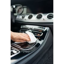 ΥΓΡΑ ΜΑΝΤΗΛΑΚΙΑ ΚΑΘΑΡΙΣΜΟΥ ΠΛΑΣΤΙΚΩΝ ΕΠΙΦΑΝΕΙΩΝ ΜΕ ΓΥΑΛΙΣΤΕΡΟ ΦΙΝΙΡΙΣΜΑ XL 24x22 cm LAMPA - 24 TEM. Auto Moto Tyres 