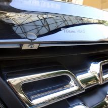 ΑΝΕΜΟΘΡΑΥΣΤΗΣ ΚΑΠΩ ΑΥΤΟΚΙΝΗΤΟΥ ΓΙΑ DACIA DUSTER 2010-2018 ΑΠΟ ΕΥΚΑΜΠΤΟ ΦΙΜΕ ΠΛΑΣΤΙΚΟ HEKO - 1 ΤΕΜ. Auto Moto Tyres 