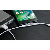 ΤΑΦ ΣΥΝΔΕΣΗΣ ΦΟΡΤΙΣΤΗ ΜΕ ΑΚΟΥΣΤΙΚΑ SPLITTER APPLE (8 PIN) 90 ΜΟΙΡΩΝ Auto Moto Tyres 