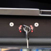 ΜΠΑΓΚΑΖΙΕΡΑ ΟΡΟΦΗΣ RACE AXION 320L (ΜΑΥΡΗ/ΕΛΑΦΡΩΣ ΑΝΑΓΛΥΦΗ - 125X90X34 cm - MAX 50 kg) Auto Moto Tyres 