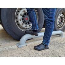 Πιστοποιημένα Παπούτσια Εργασίας σε στυλ Σαμπό Work Slipper από την Euroroutier σε μέγεθος EU44/UK10 σε Μαύρο Χρώμα με Λευκές Ραφές και Λουράκι Αστραγάλου Auto Moto Tyres 