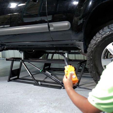 ΦΟΡΗΤΟ ΑΝΥΨΩΤΙΚΟ ΑΥΤΟΚΙΝΗΤΩΝ ΧΑΜΗΛΗΣ ΑΝΥΨΩΣΗΣ QUICKJACK™ BL-7000EXT - 3.175kg Auto Moto Tyres 