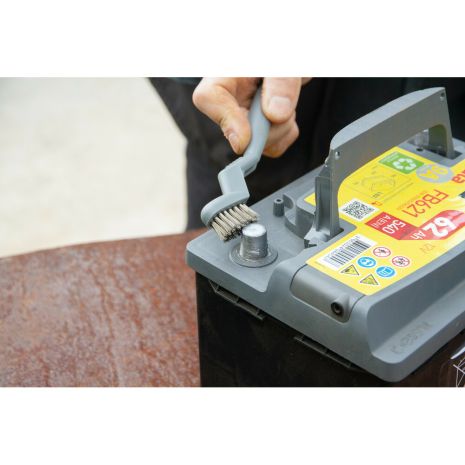 ΒΟΥΡΤΣΕΣ ΚΑΘΑΡΙΣΜΟΥ ΠΟΛΩΝ ΜΠΑΤΑΡΙΑΣ/ ΜΠΟΥΖΙ HEAVY DUTY (ΠΛΑΣΤΙΚΗ/ΑΤΣΑΛΙΝΗ/ΟΡΕΙΧΑΛΚΟΥ ΤΡΙΧΑ) 3ΤΕΜ. Auto Moto Tyres 