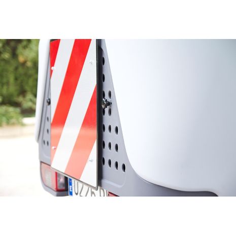 ΡΥΘΜΙΖΟΜΕΝΕΣ ΓΡΙΛΛΙΕΣ ΑΕΡΑ ΓΙΑ ΚΟΥΤΙ TOWBOX V2 Auto Moto Tyres 