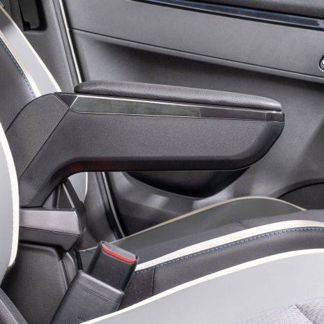 ΤΕΜΠΕΛΗΣ ARMSTER S ΜΑΥΡΟΣ ΜΕ ΜΑΥΡΗ ΔΕΡΜΑΤΙΝΗ RATI Auto Moto Tyres 