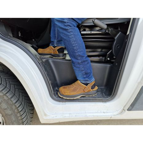 Πιστοποιημένα Παπούτσια Ασφαλείας Εργασίας σε στυλ Σαμπό Premium Tucson από την Euroroutier σε μέγεθος EU42/UK8 σε Καφέ Χρώμα και Λουράκι Αστραγάλου Auto Moto Tyres 