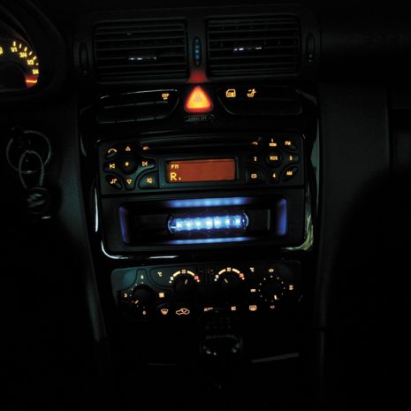 ΣΚΑΝΕΡ ΜΕ 7 LED 12V Auto Moto Tyres 