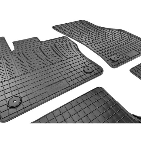 ΜΑΡΚΕ ΠΑΤΑΚΙΑ ΣΕ ΣΚΑΦΗ ΛΑΣΤΙΧΟ ΓΙΑ AUDI A3 2012-2020 / SEAT LEON 2013-2017 / VW GOLF 7 2012-2020 ΣΕ ΜΑΥΡΟ ΧΡΩΜΑ ΜΕ ΚΟΥΜΠΩΜΑΤΑ CIK - 4 ΤΕΜ. Auto Moto Tyres 