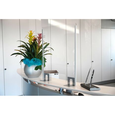 ΠΡΟΣΤΑΤΕΥΤΙΚΟ ΔΙΑΧΩΡΙΣΤΙΚΟ ΤΖΑΜΙ PLEXIGLASS 3mm 66x76cm ΜΕ ΤΡΥΠΑ ΚΑΙ ΒΑΣΕΙΣ ΣΤΗΡΙΞΗΣ ΑΛΟΥΜΙΝΙΟΥ Auto Moto Tyres 