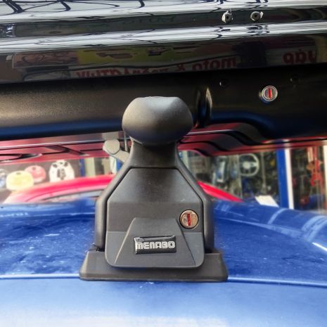 KIT ΜΕ ΜΠΑΡΕΣ ΟΡΟΦΗΣ ΓΙΑ MAZDA 3 5D 2003-2013 ΑΛΟΥΜΙΝΙΟΥ ΚΑΙ ΜΠΑΓΚΑΖΙΕΡΑ ΟΡΟΦΗΣ MANIA 460 DUO MENABO (AL2-3360/MB-FIX509FP-3290/MB-3540/MB) Auto Moto Tyres 