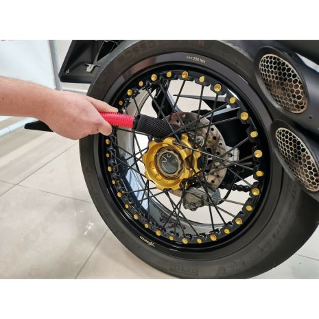 ΒΟΥΡΤΣΑ ΚΑΘΑΡΙΣΜΟΥ ΓΙΑ ΑΚΤΙΝΕΣ ΖΑΝΤΩΝ 2 in 1 ΜΕ ΠΛΑΣΤΙΚΗ ΛΑΒΗ  32.5cm​ LAMPA - 1 ΤΕΜ Auto Moto Tyres 