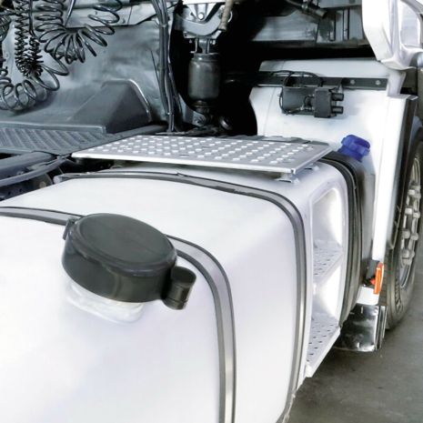 ΤΑΠΑ ΑΝΤΙΚΛΕΠΤΙΚΗ ΡΕΖΕΡΒΟΥΑΡ ΦΟΡΤΗΓΟΥ ΜΕ ΕΙΔΙΚΟ ΣΥΣΤΗΜΑ (PUSH-TO-LOCK)-2 ΚΛΕΙΔΙΑ 80m Auto Moto Tyres 