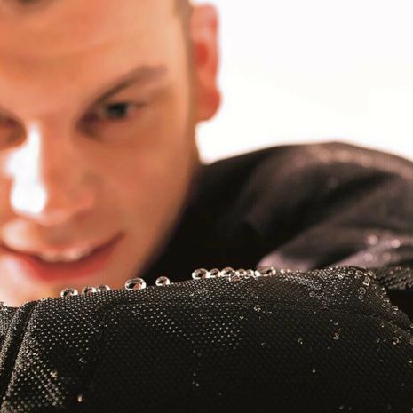 ΣΠΡΕΙ ΑΔΙΑΒΡΟΧΟΠΟΙΗΣΗΣ ΥΦΑΣΜΑΤΩΝ/ΔΕΡΜΑΤΩΝ S100 DR.WACK 300ml LAMPA - 1 τεμ. Auto Moto Tyres 