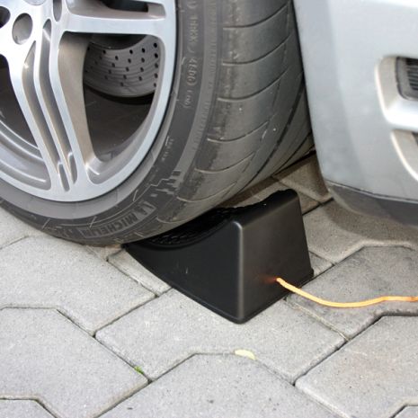 ΤΑΚΟΣ ΤΡΟΧΩΝ Auto Moto Tyres 