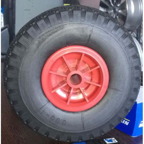 300-4 ΣΥΜΠΑΓΗΣ ΜΕ ΠΛΑΣΤ. ΖΑΝΤΑ Auto Moto Tyres 