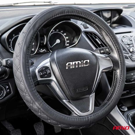 ΚΑΛΥΜΜΑ ΤΙΜΟΝΙΟΥ ΑΠΟ ΔΕΡΜΑ (S) 35-37cm SWC-51-S ΣΕ ΜΑΥΡΟ ΧΡΩΜΑ ΜΕ ΜΑΥΡΕΣ ΡΑΦΕΣ AMIO - 1 Τεμ. Auto Moto Tyres 