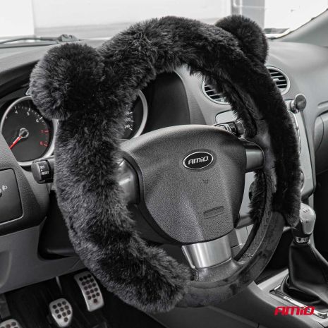 ΚΑΛΥΜΜΑ ΤΙΜΟΝΙΟΥ SWC-57 (M) 37>39cm ΜΑΥΡΟ ΜΕ ΧΝΟΥΔΩΤΗ ΕΠΕΝΔΥΣΗ ΚΑΙ ΑΥΤΙΑ ΑΡΚΟΥΔΑΣ AMIO - 1 ΤΕΜ. Auto Moto Tyres 