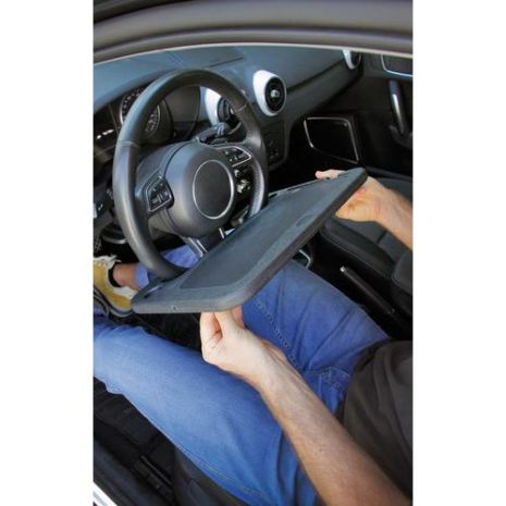 ΤΡΑΠΕΖΑΚΙ-ΚΡΕΜΑΣΤΗ ΒΑΣΗ ΣΤΗΡΙΞΗΣ LAPTOP DRIVERS DESK 2 ΟΨΕΩΝ (28x42x2 cm) Auto Moto Tyres 