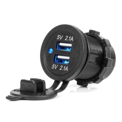 ΠΡΙΖΑ ΜΕ 2 ΘΥΡΕΣ USB ΚΑΙ ΚΑΠΑΚΙ ΜΑΥΡΗ 12/24V 4.2A ΑΔΙΑΒΡΟΧΗ ΜΕ ΜΠΛΕ LED ΦΩΣ ΕΝΔΕΙΞΗΣ  AMIO - 1 ΤΕΜ. Auto Moto Tyres 