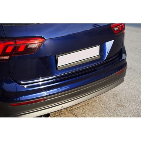 ΤΡΙΜ ΜΑΡΚΕ ΠΟΡΤ ΜΠΑΓΚΑΖ ΧΡΩΜΙΟ ΓΙΑ VW TIGUAN 5D 2016+ Auto Moto Tyres 