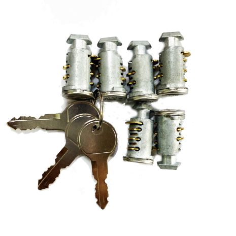 ΑΝΤΑΛΛΑΚΤΙΚΕΣ ΚΛΕΙΔΑΡΙΕΣ (6ΤΕΜ) ΚΑΙ ΣΕΤ ΚΛΕΙΔΙΩΝ (3ΤΕΜ) NORDRIVE - 9 ΤΕΜ. Auto Moto Tyres 