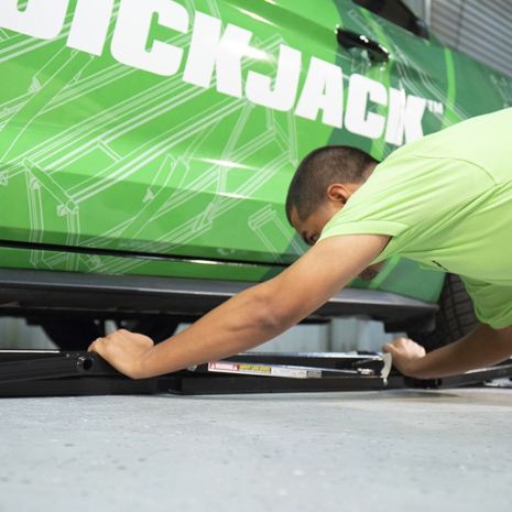 ΦΟΡΗΤΟ ΑΝΥΨΩΤΙΚΟ ΑΥΤΟΚΙΝΗΤΩΝ ΧΑΜΗΛΗΣ ΑΝΥΨΩΣΗΣ QUICKJACK BL-5000SLX - 2.268kg Auto Moto Tyres 